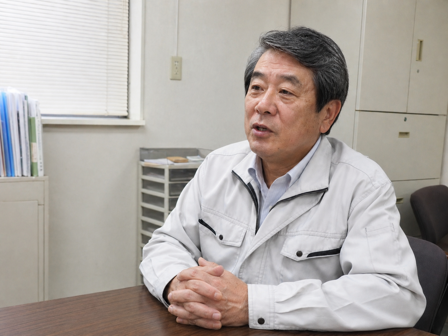 50代の運航管理責任者のイメージ写真